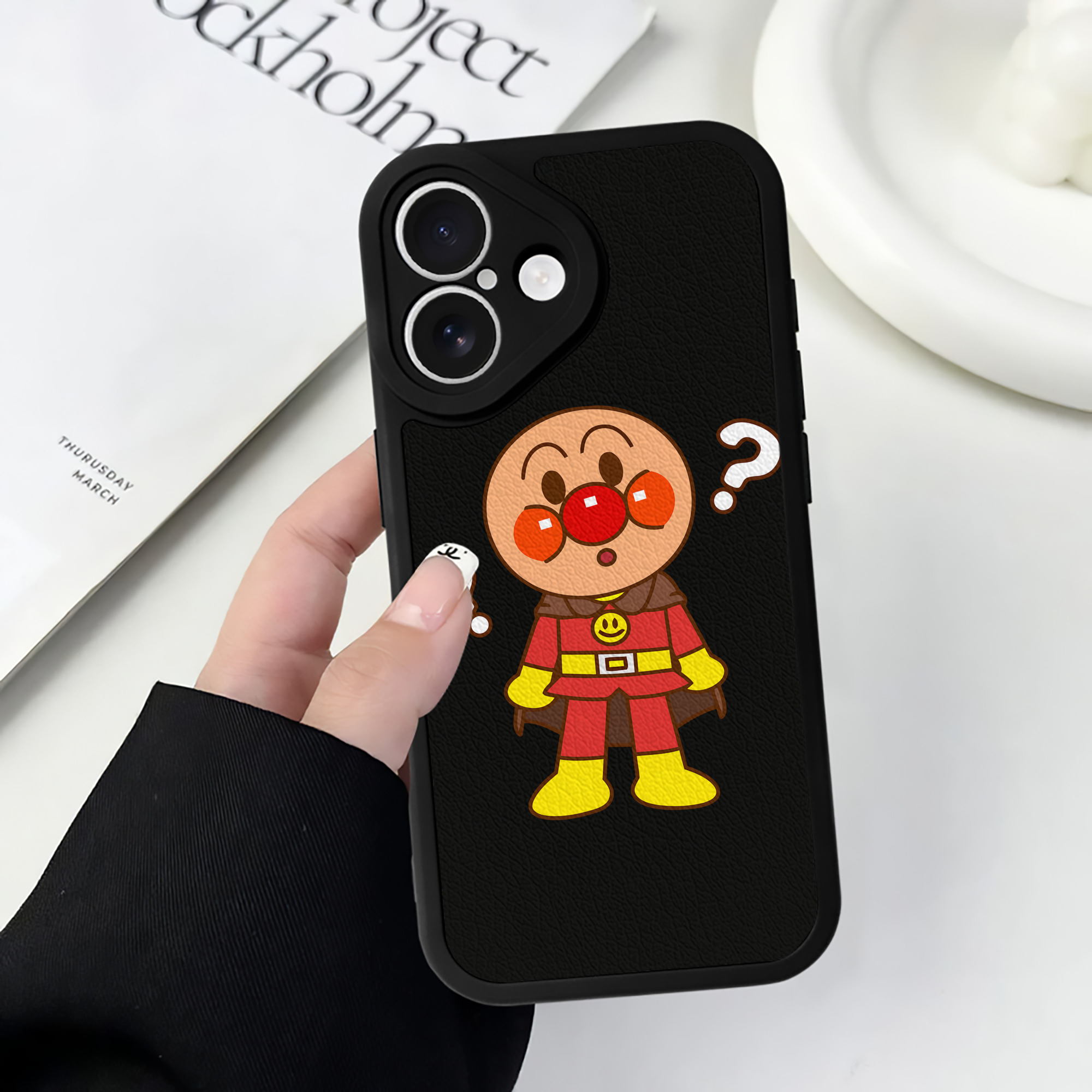 （画像用） アンパンマン Anpanman 【iPhone 16シリーズ対応】シリコンスマホケース（レザー調） 材質：シリコン